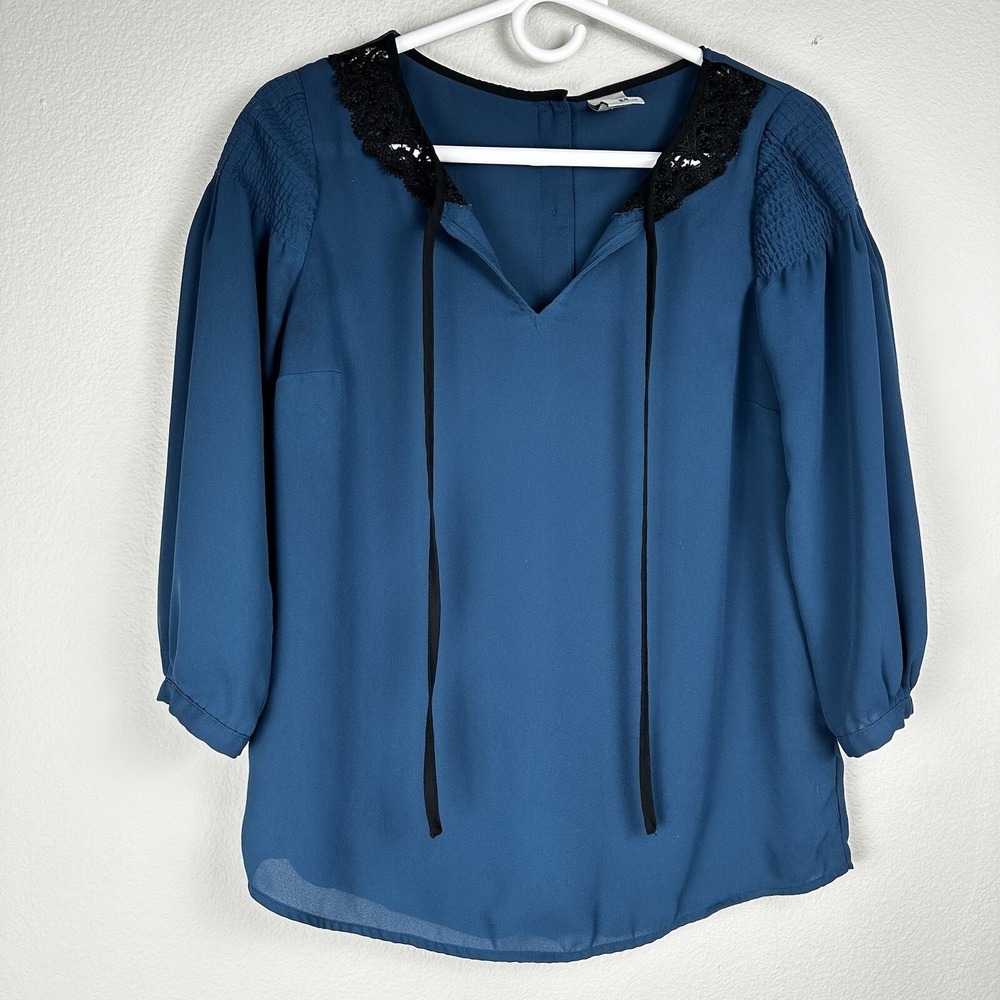 Disney LC Lauren Conrad Top Size XS Blue ‎ Blouse Back Buttons